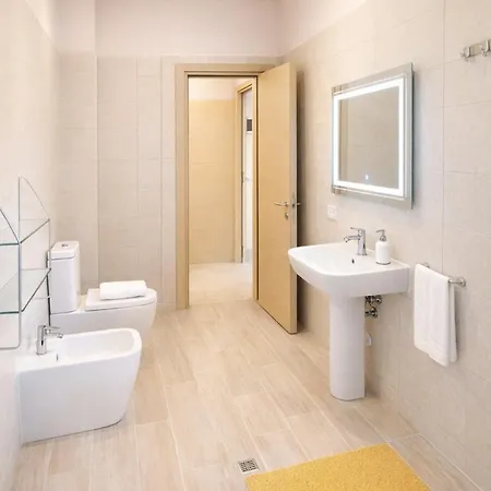 Apartament Eni's *