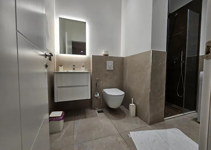 Eni's * تيرانا