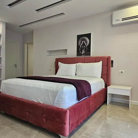Eni's Apartment